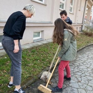 Detaily akce: V pracovním vyučování se staráme o okolí školy